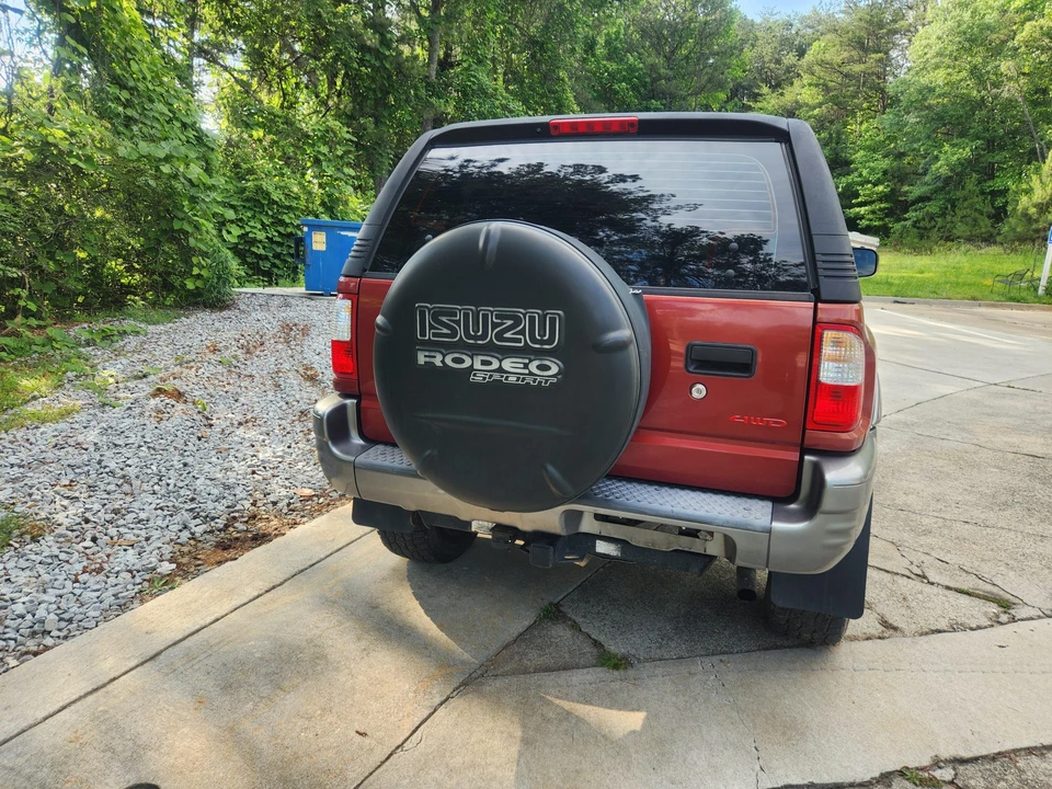 2001 Isuzu Rodeo - Image 10 of 31