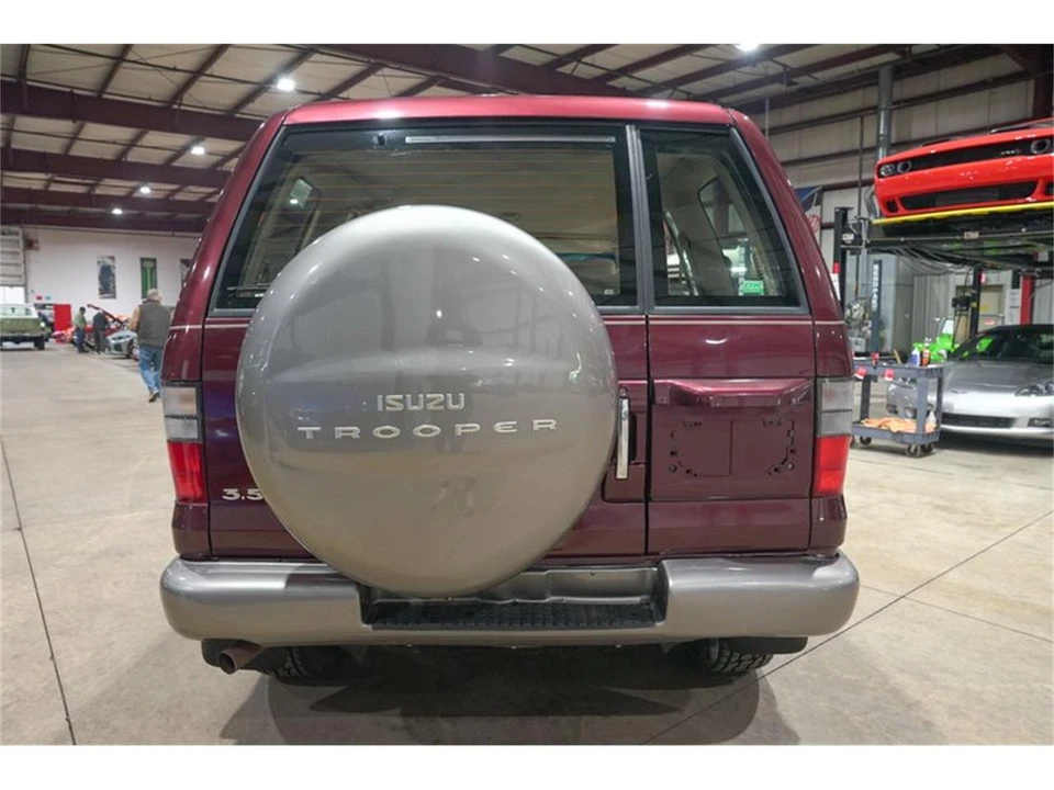 2001 Isuzu Trooper - Image 7 of 31