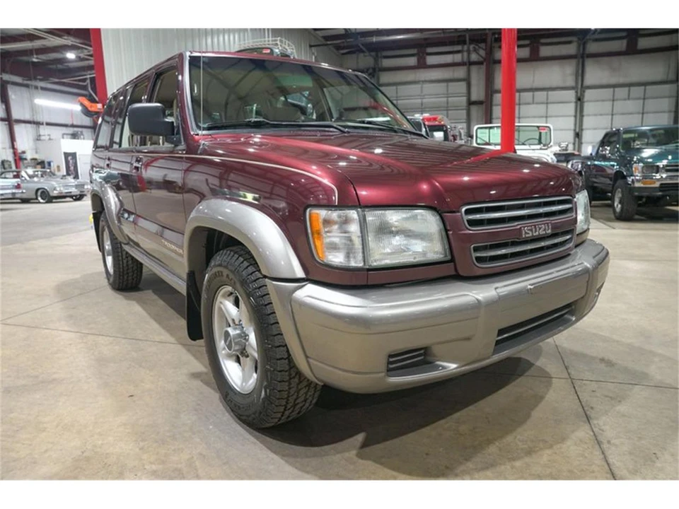 2001 Isuzu Trooper - Image 12 of 31