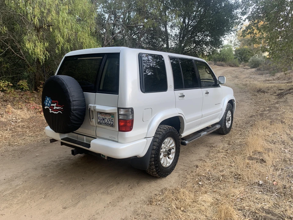 2001 Isuzu Trooper - Image 18 of 31