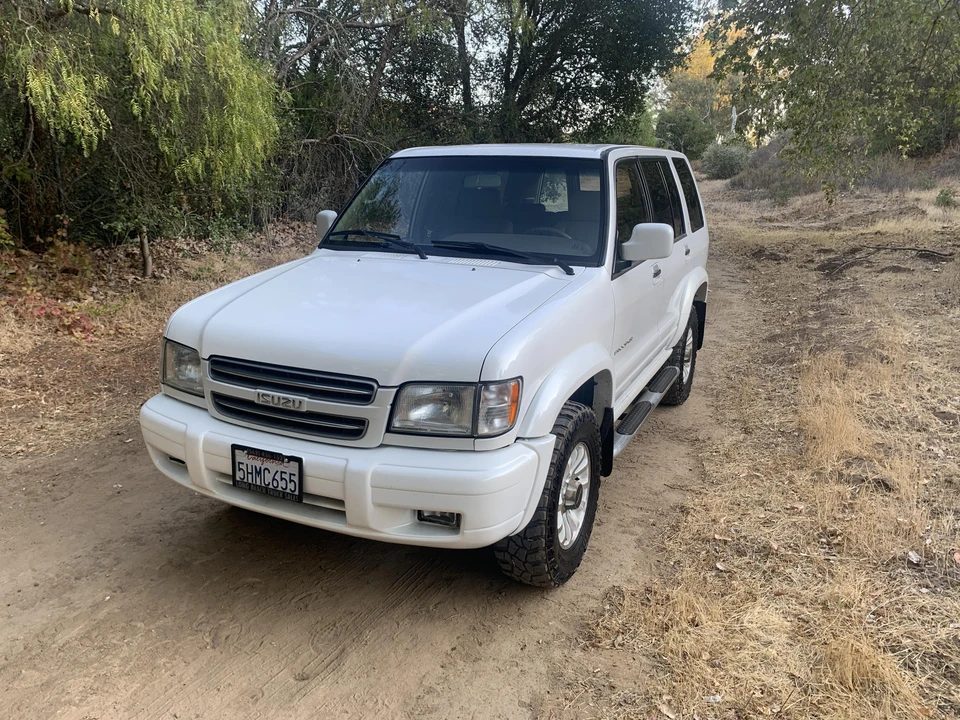 2001 Isuzu Trooper - Image 6 of 31