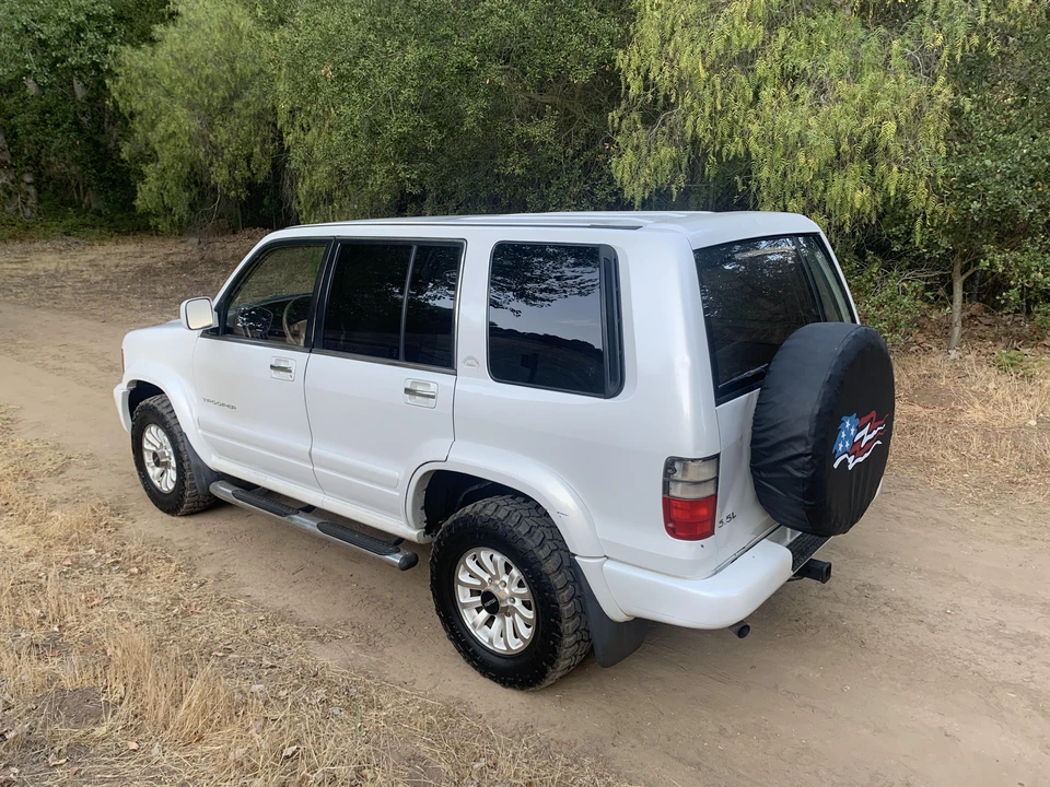 2001 Isuzu Trooper - Image 14 of 31
