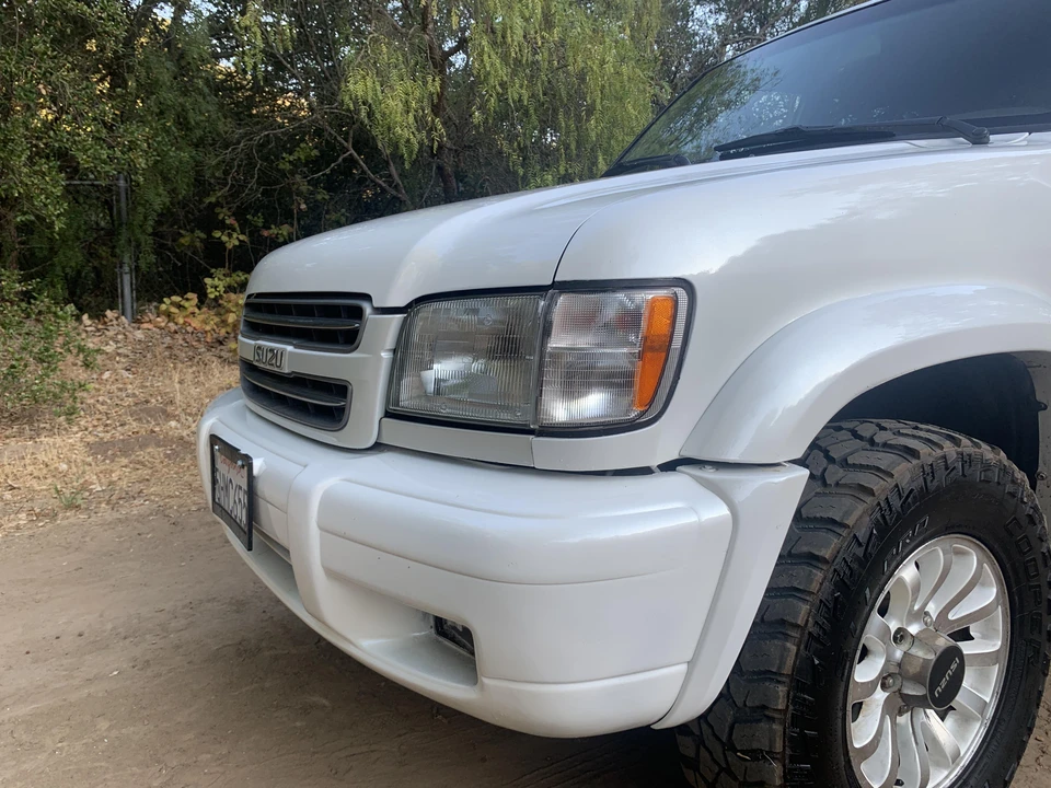 2001 Isuzu Trooper - Image 23 of 31