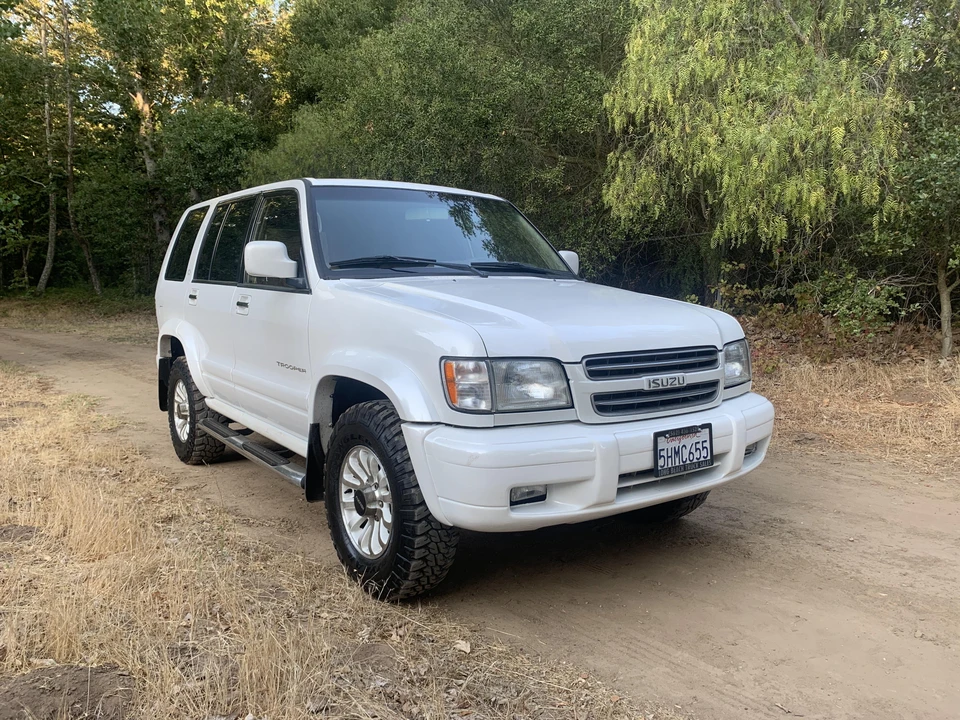 2001 Isuzu Trooper - Image 20 of 31