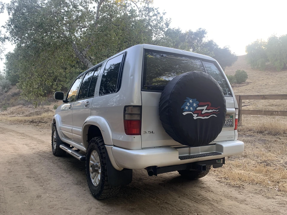 2001 Isuzu Trooper - Image 15 of 31