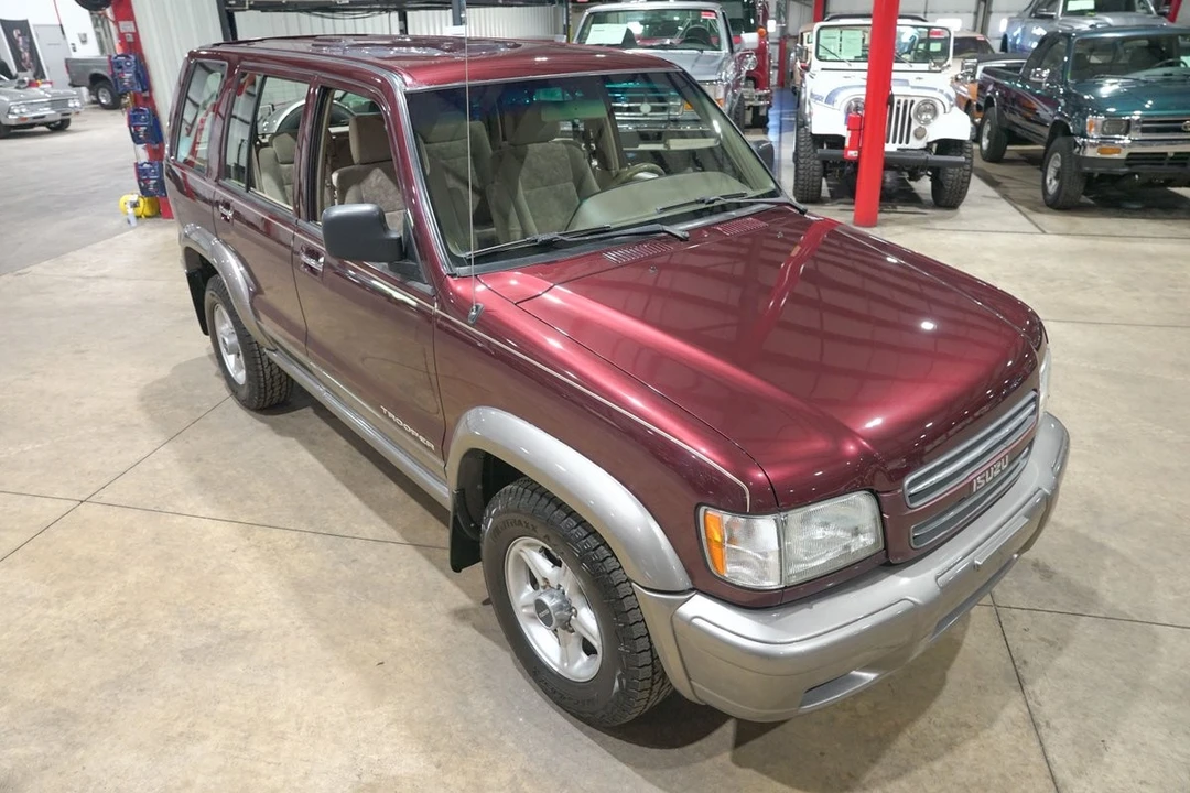 2001 Isuzu Trooper - Image 14 of 31