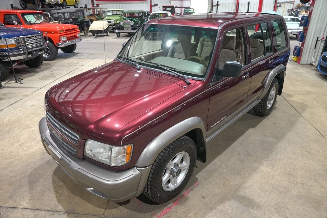 2001 Isuzu Trooper - Image 15 of 31