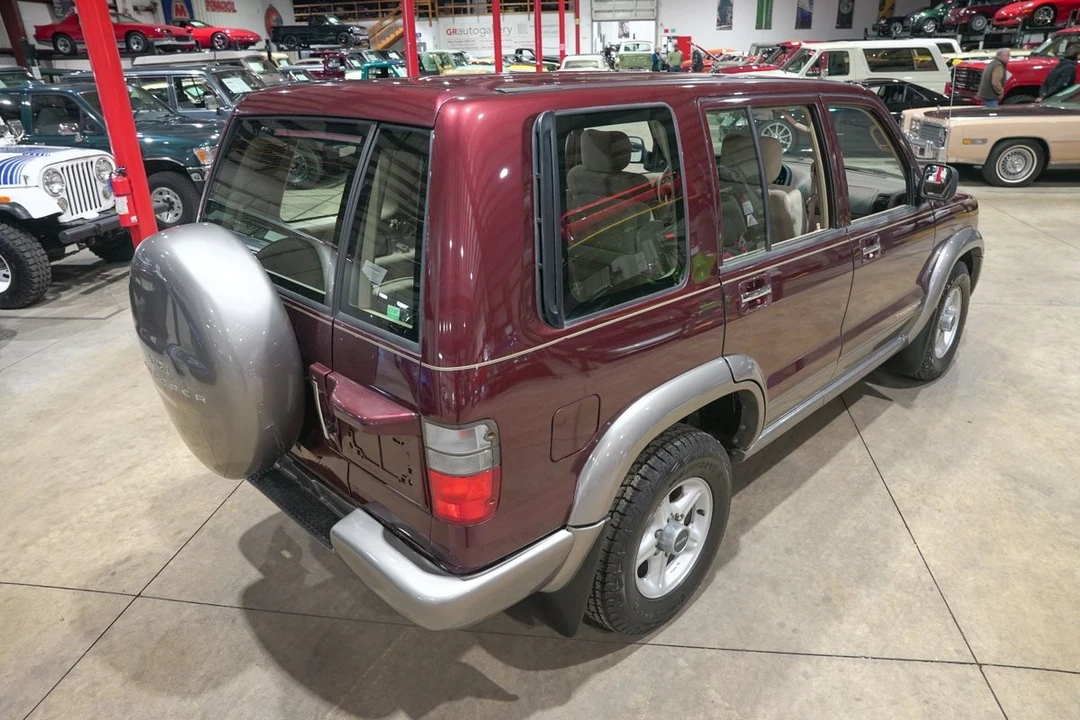 2001 Isuzu Trooper - Image 17 of 31
