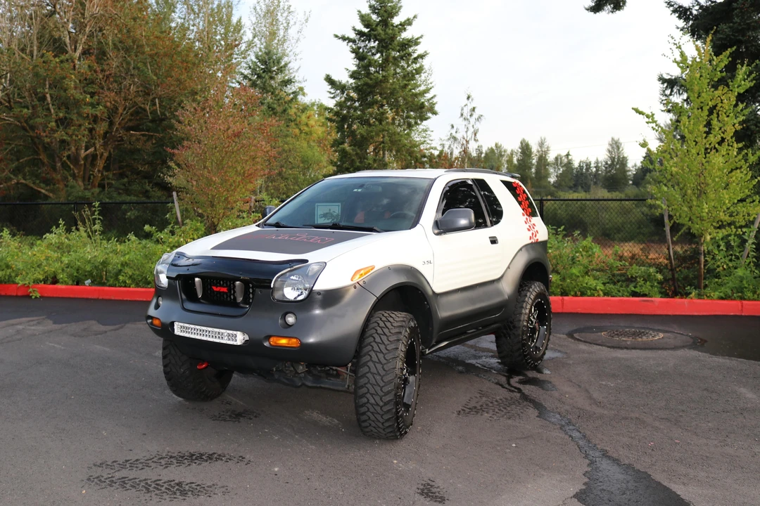 2001 Isuzu VehiCROSS - Image 9 of 31