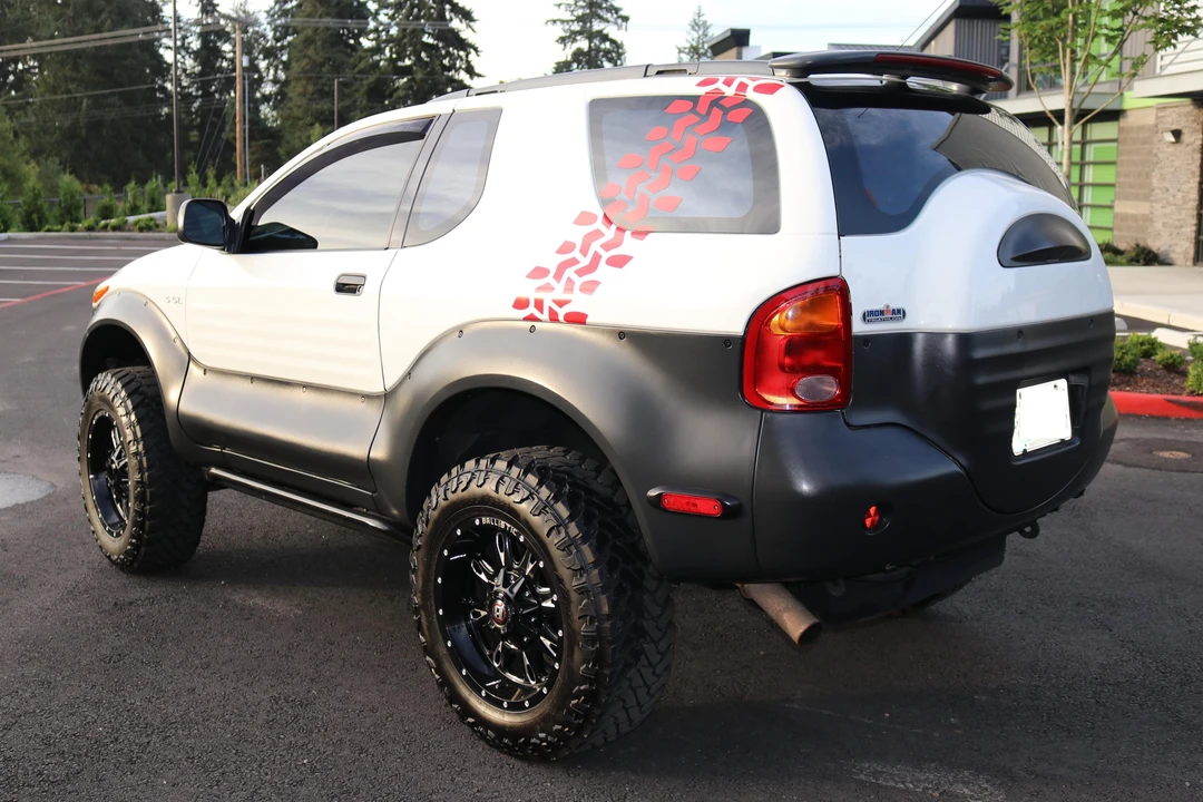 2001 Isuzu VehiCROSS - Image 13 of 31