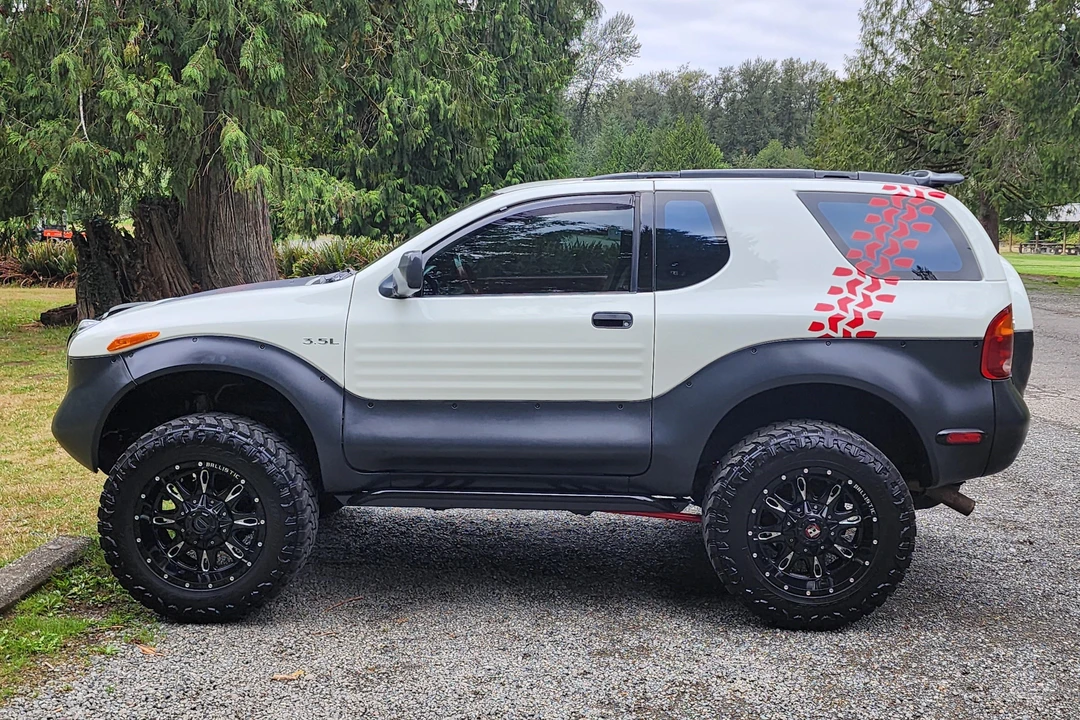 2001 Isuzu VehiCROSS - Image 3 of 31