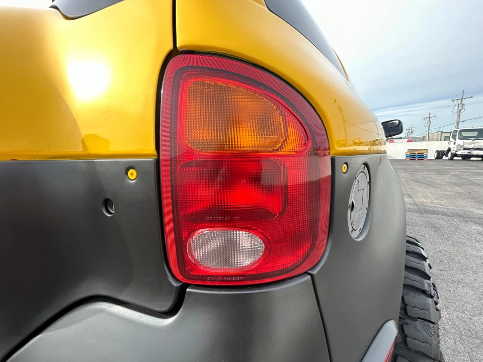 2001 Isuzu VehiCROSS - Image 25 of 31