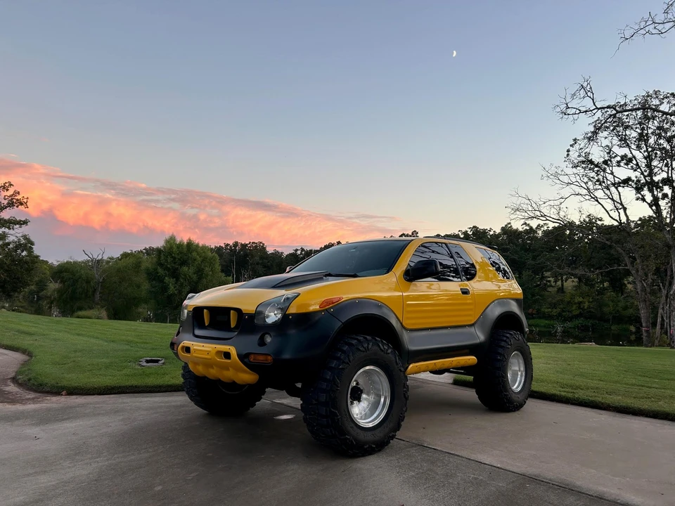 2001 Isuzu VehiCROSS - Image 8 of 31