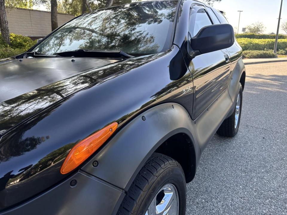 2001 Isuzu VehiCROSS - Image 11 of 31