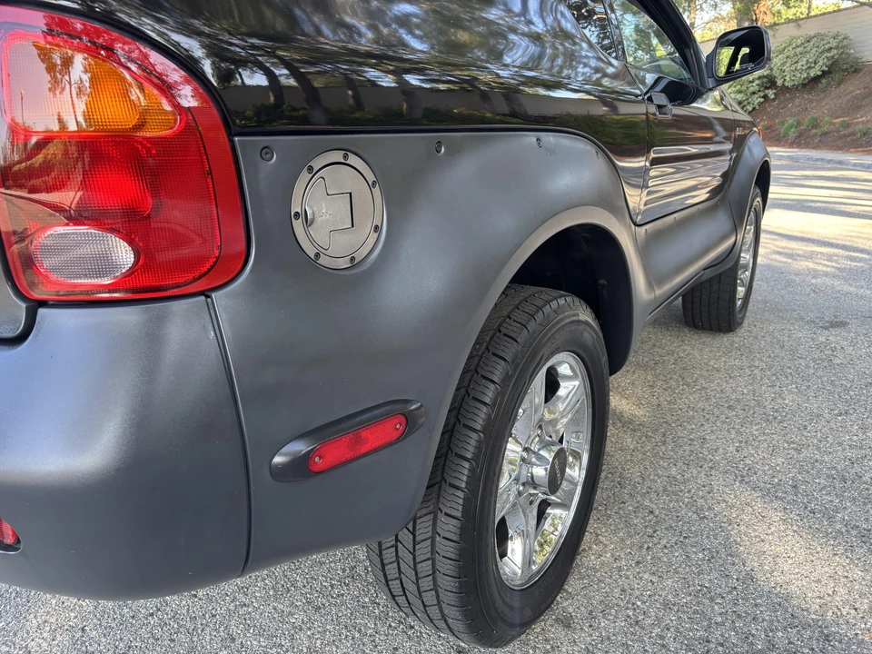 2001 Isuzu VehiCROSS - Image 25 of 31