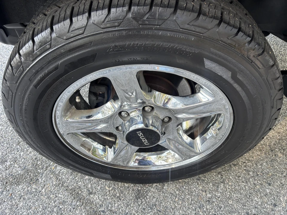2001 Isuzu VehiCROSS - Image 30 of 31