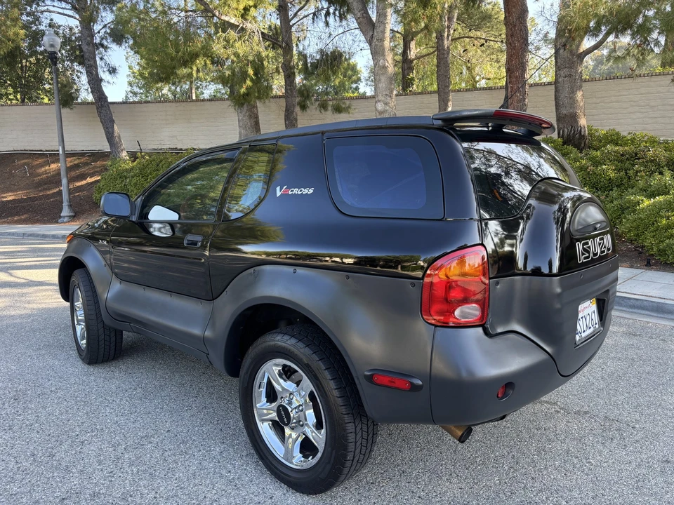 2001 Isuzu VehiCROSS - Image 4 of 31