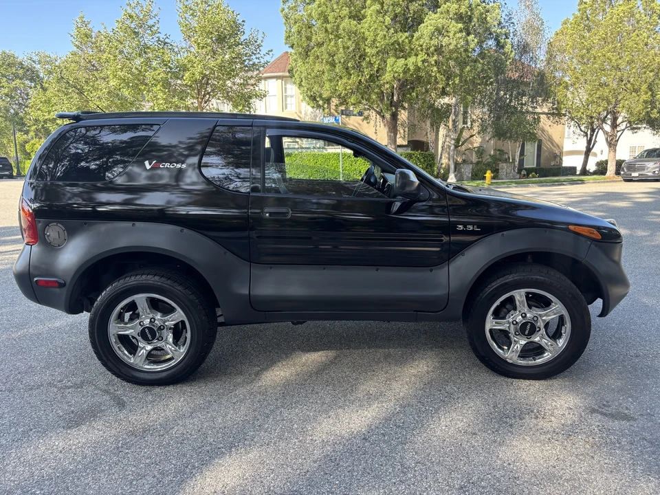2001 Isuzu VehiCROSS - Image 7 of 31