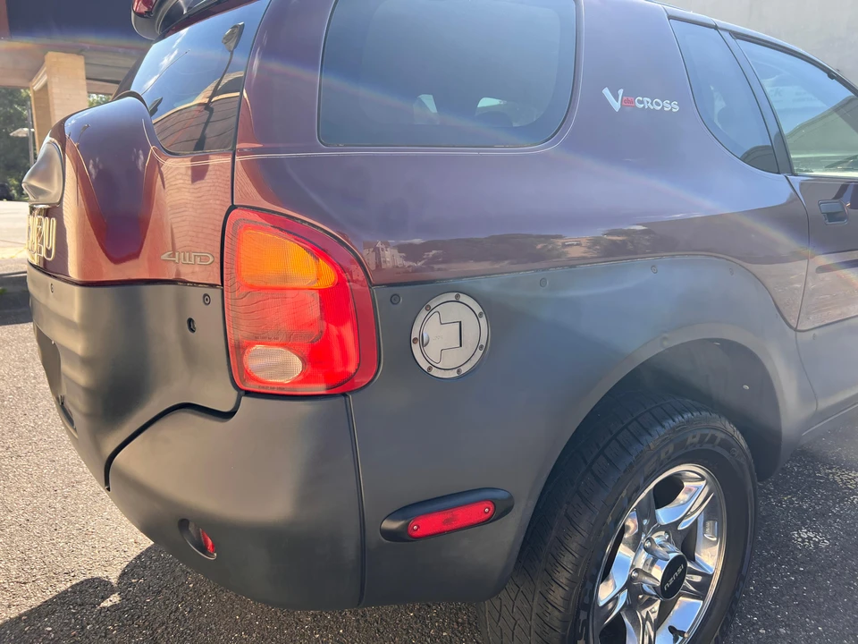 2001 Isuzu VehiCROSS - Image 30 of 31