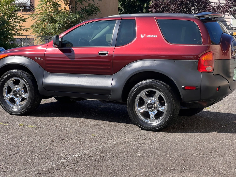 2001 Isuzu VehiCROSS - Image 11 of 31
