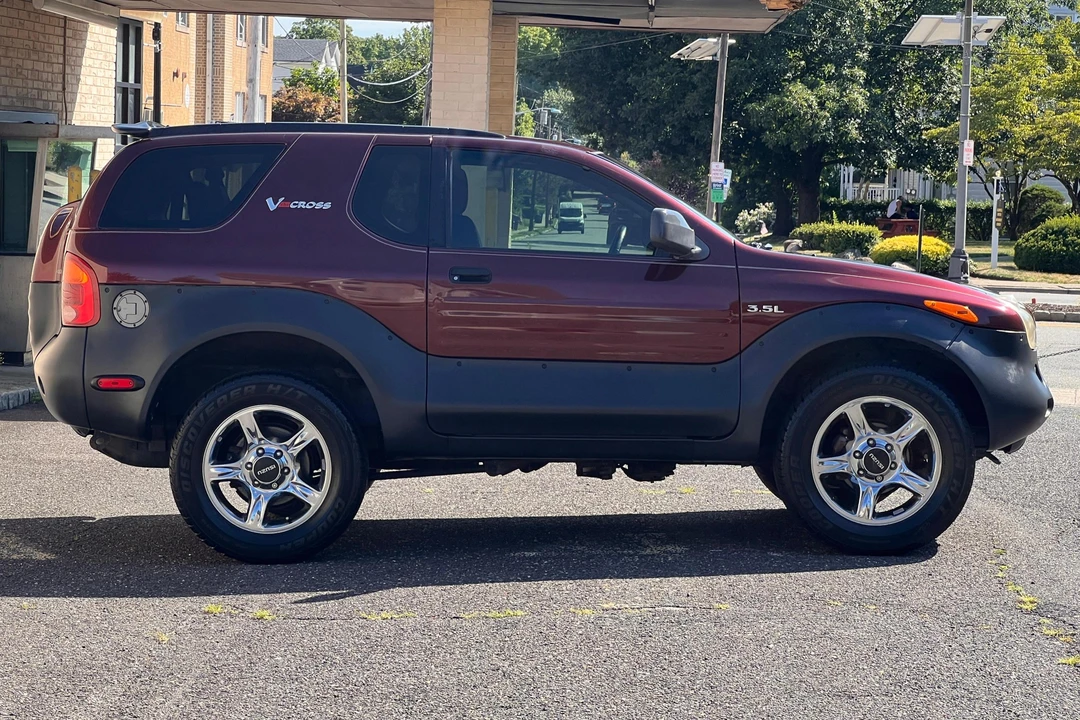2001 Isuzu VehiCROSS - Image 3 of 31