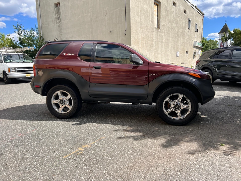 2001 Isuzu VehiCROSS - Image 15 of 31