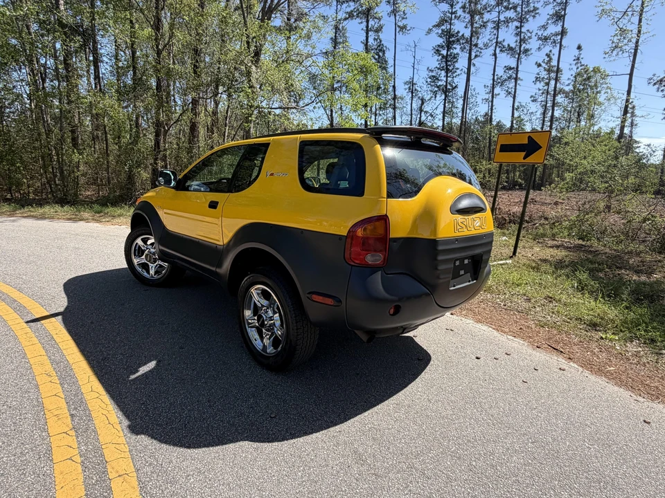 2001 Isuzu VehiCROSS - Image 16 of 31