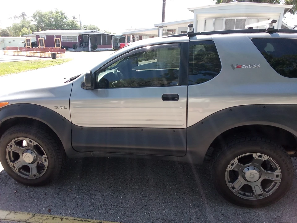 2001 Isuzu VehiCROSS - Image 2 of 6