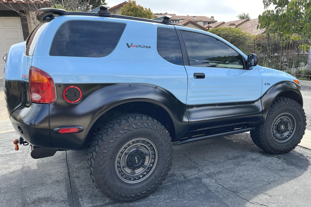 2001 Isuzu VehiCROSS - Image 4 of 6