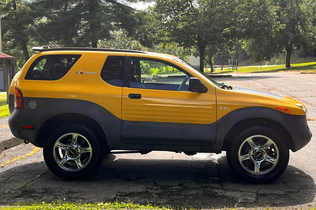2001 Isuzu VehiCROSS - Image 3 of 31