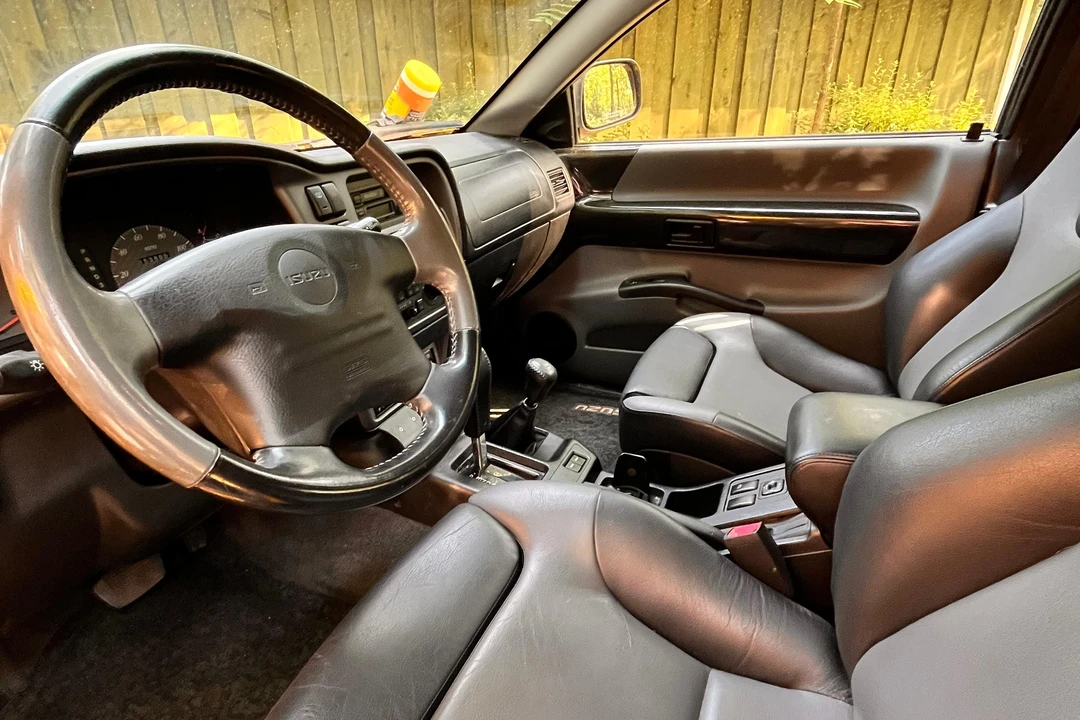 2001 Isuzu VehiCROSS - Image 21 of 31