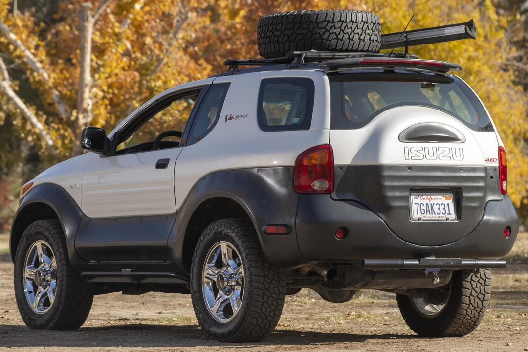2001 Isuzu VehiCROSS - Image 4 of 23