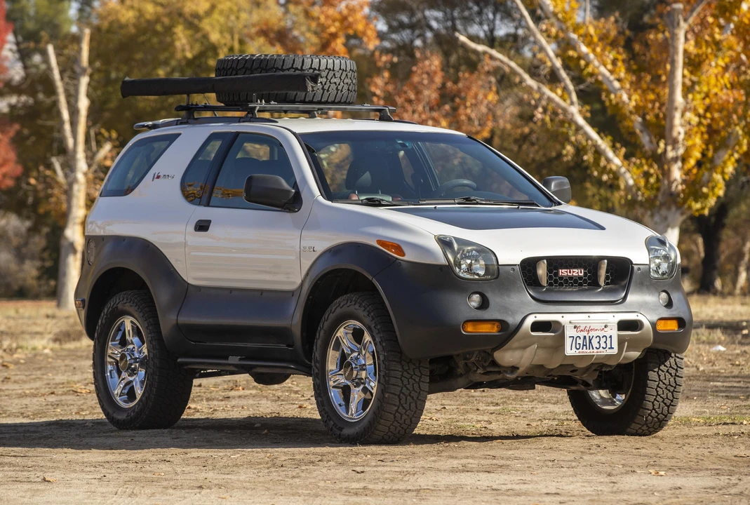 2001 Isuzu VehiCROSS - Image 12 of 23