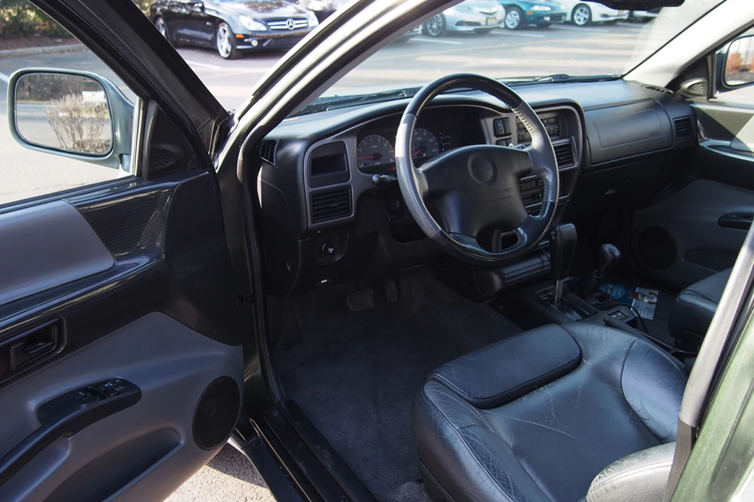 2001 Isuzu VehiCROSS - Image 29 of 31