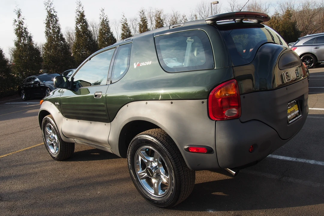 2001 Isuzu VehiCROSS - Image 4 of 31