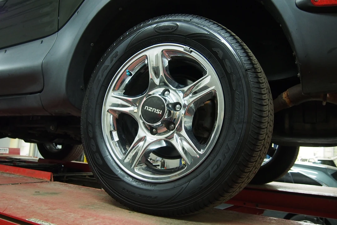 2001 Isuzu VehiCROSS - Image 23 of 31
