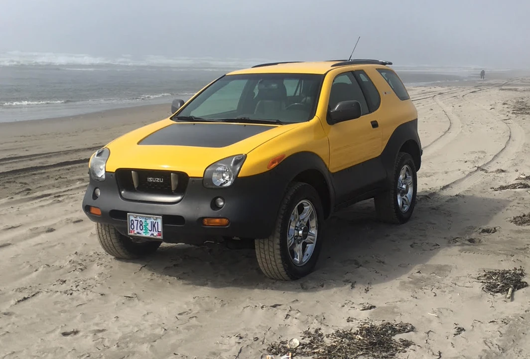 2001 Isuzu VehiCROSS - Image 2 of 31
