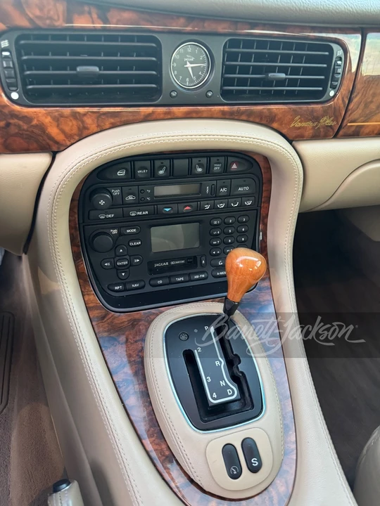 2001 Jaguar X308 XJ - Image 8 of 8