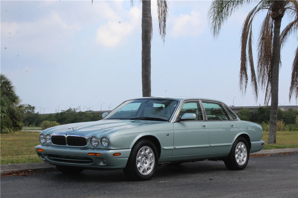 2001 Jaguar X308 XJ - Image 2 of 6