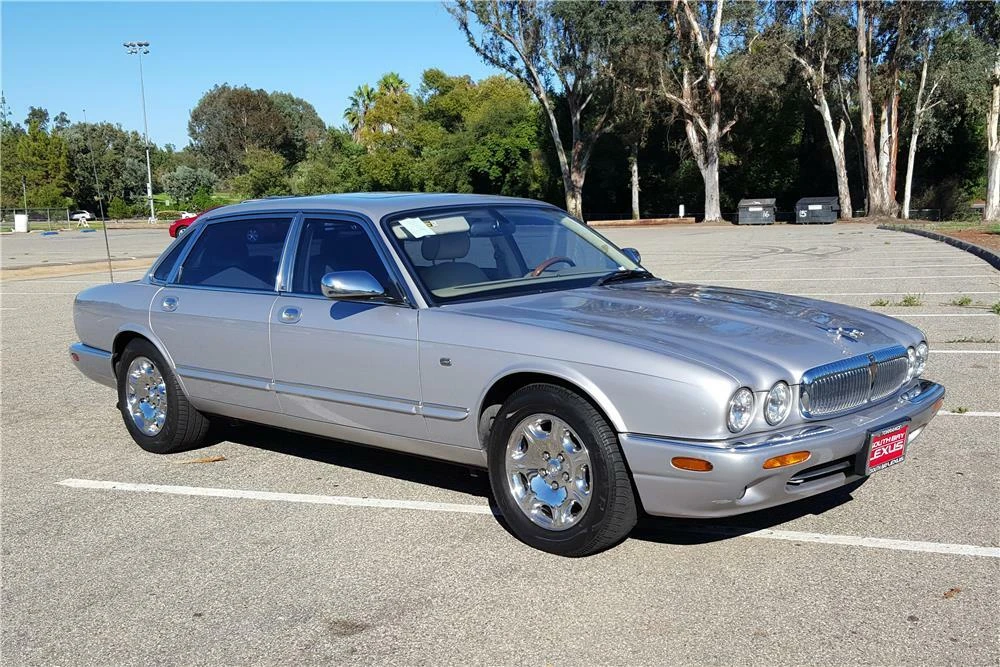 2001 Jaguar X308 XJ - Image 2 of 4