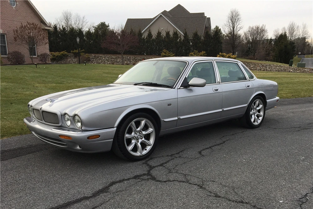 2001 Jaguar X308 XJR - Image 2 of 5