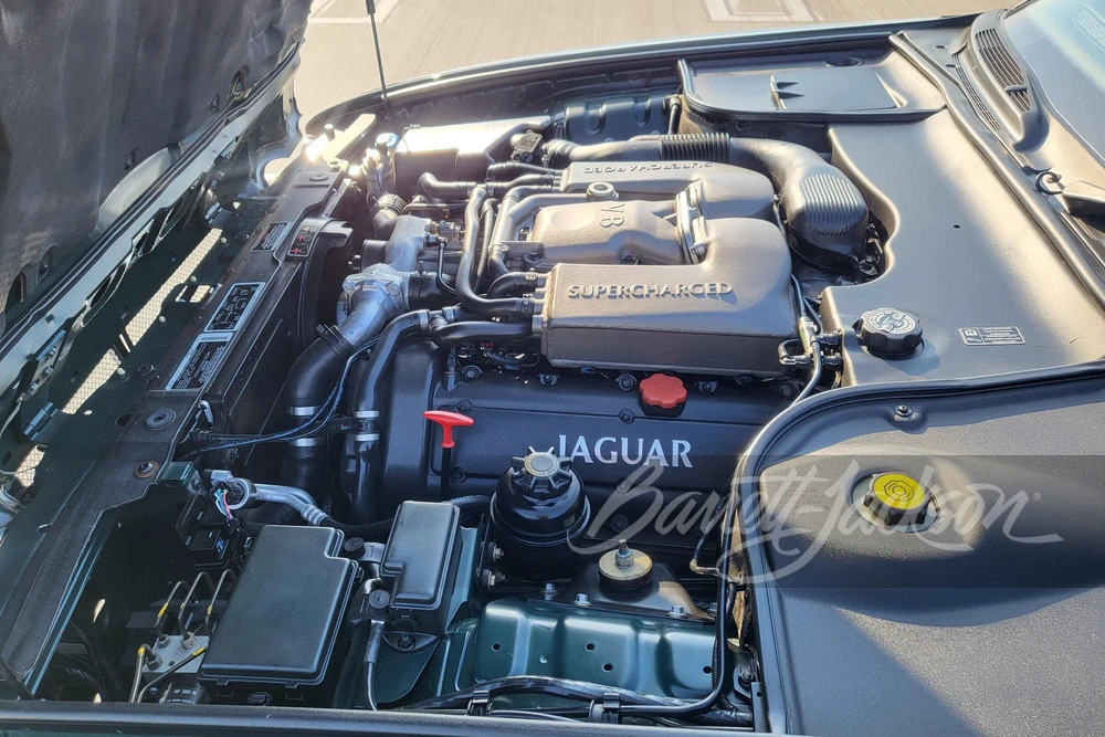 2001 Jaguar X308 XJR - Image 9 of 16