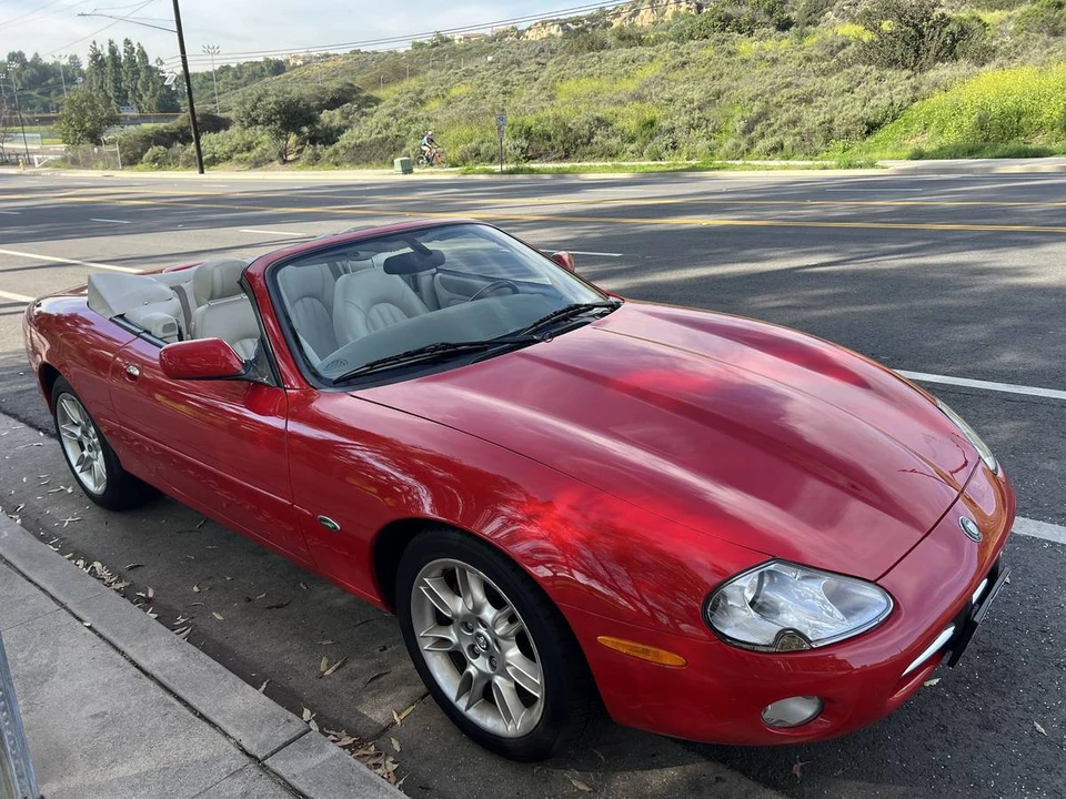 2001 Jaguar X100 XK8 - Image 4 of 18