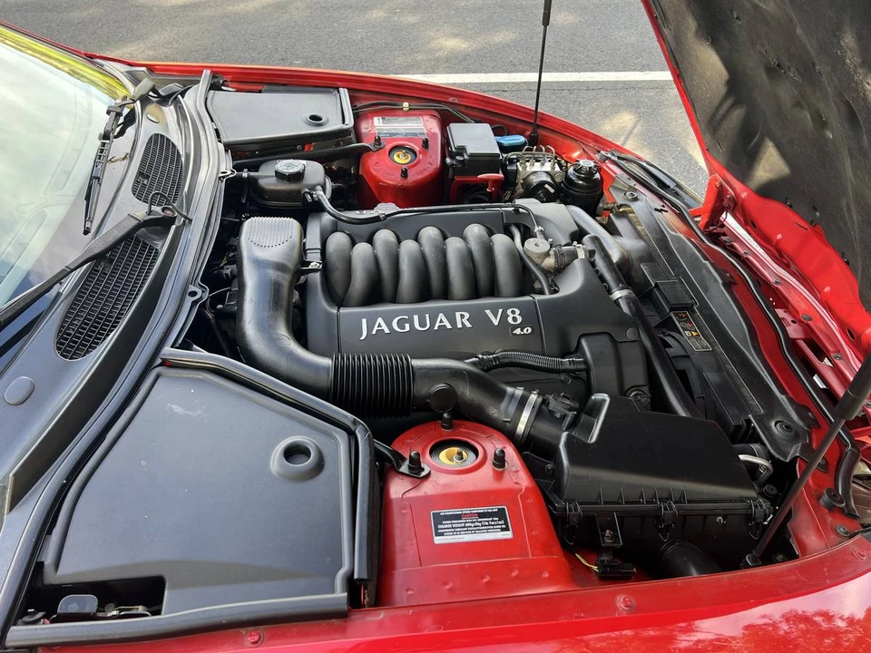 2001 Jaguar X100 XK8 - Image 16 of 18