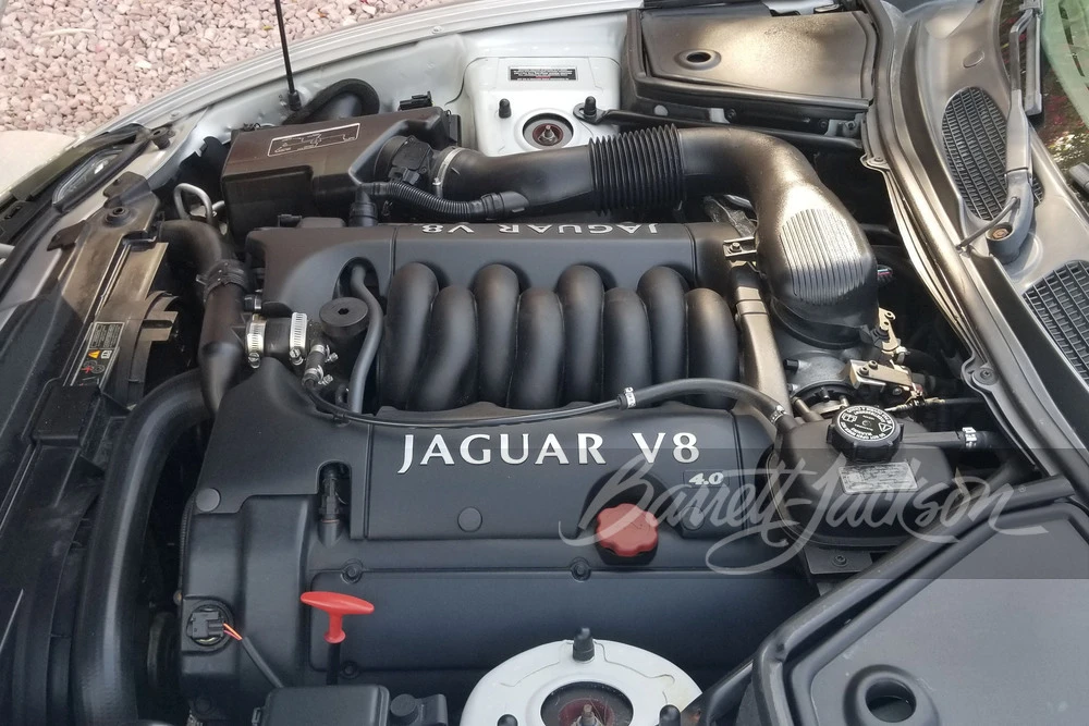 2001 Jaguar X100 XK8 - Image 3 of 7