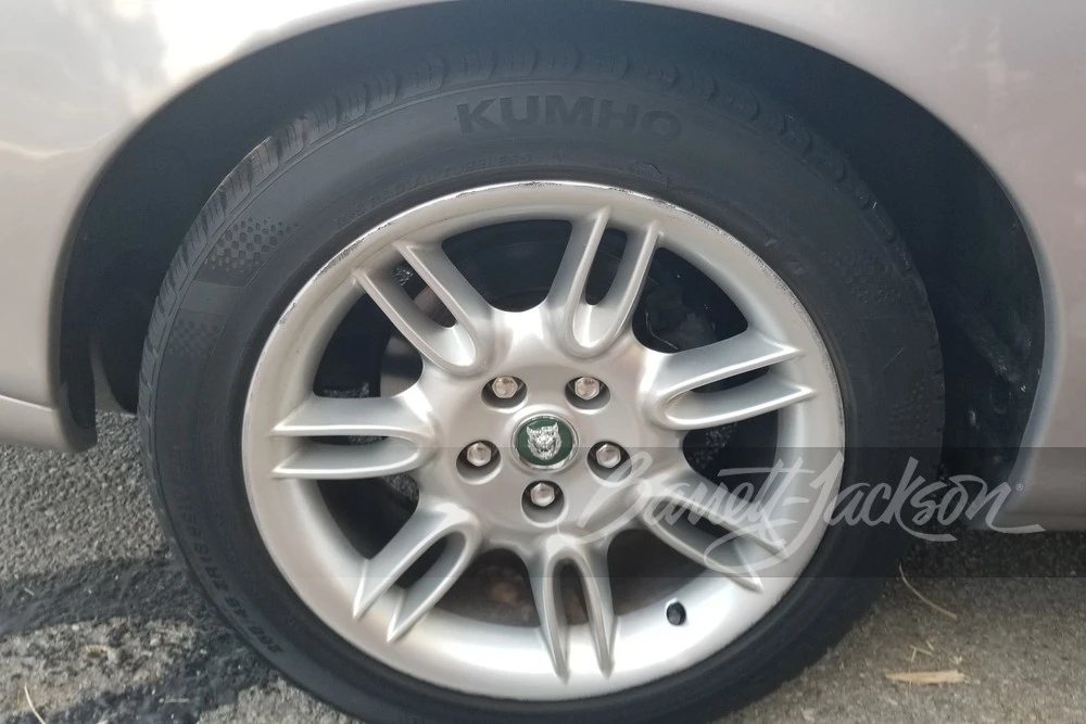 2001 Jaguar X100 XK8 - Image 4 of 7