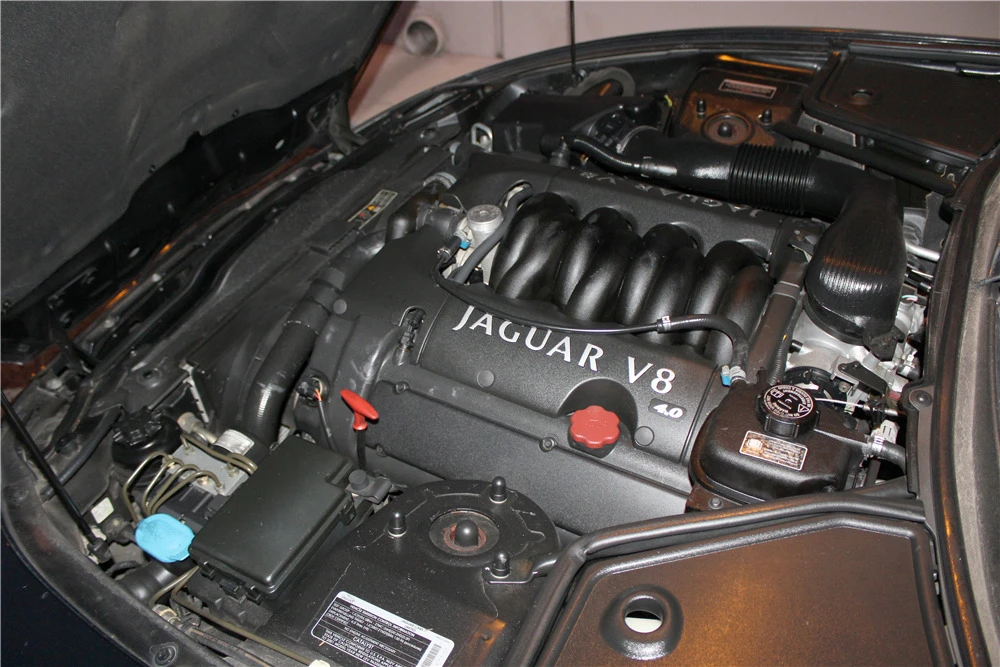 2001 Jaguar X100 XK8 - Image 2 of 5