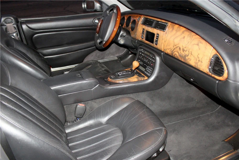 2001 Jaguar X100 XK8 - Image 3 of 5
