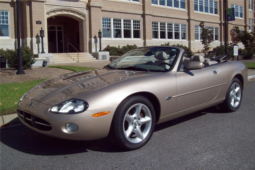 2001 Jaguar X100 XK8 - Image 2 of 5