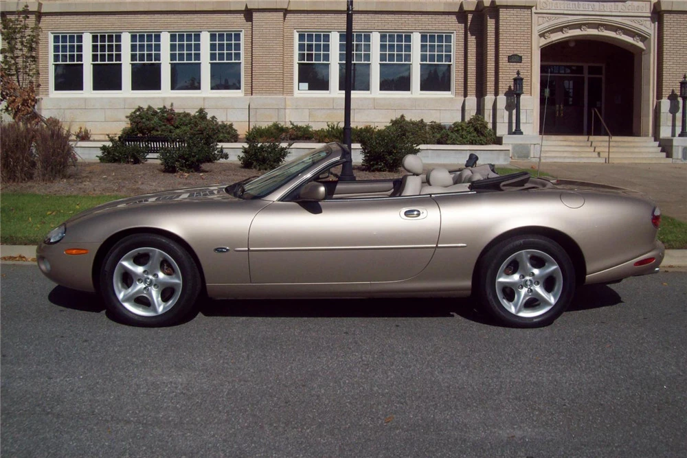 2001 Jaguar X100 XK8 - Image 5 of 5